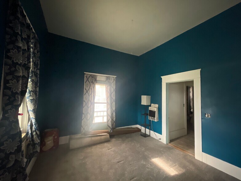 More Photos Of 215 W Main St, Lometa Specialty For Sale