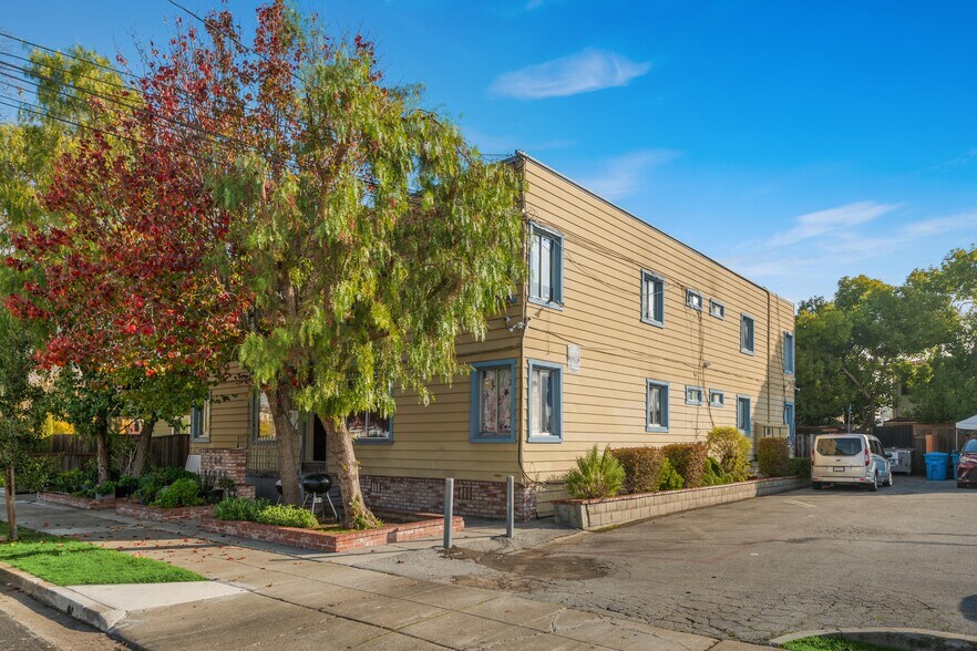 More Photos Of 736 Cedar St, Redwood City Apartments For Sale