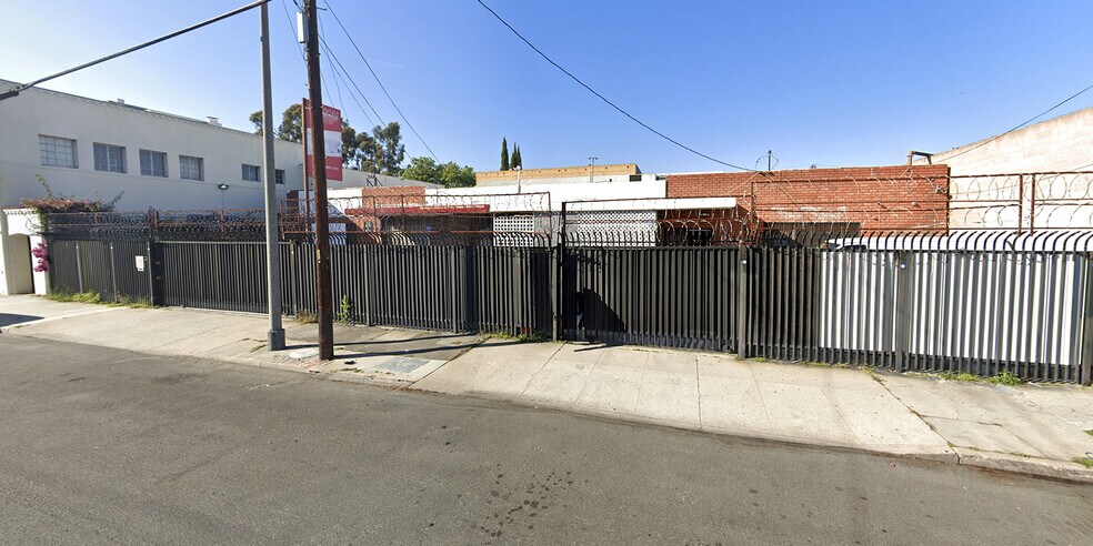 Primary Photo Of 233 W 33rd St, Los Angeles Warehouse For Lease