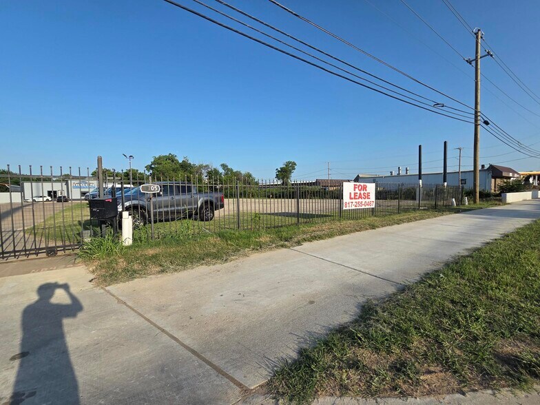 More Photos Of 3705 E Loop 820 S, Fort Worth Land For Lease
