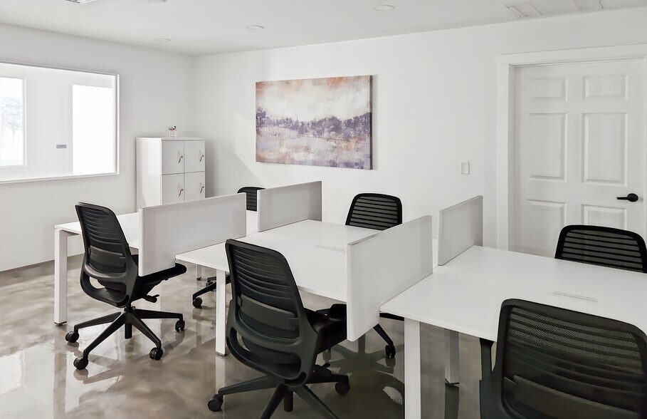 More Photos Of 2563 Development Dr, Green Bay Coworking Space