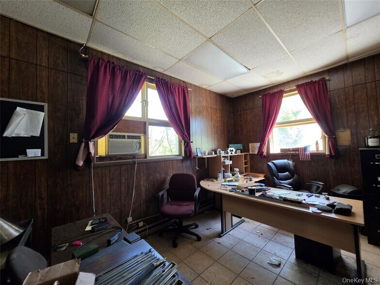 More Photos Of 295 Jeffersonville North Branch Rd, Jeffersonville Industrial For Sale