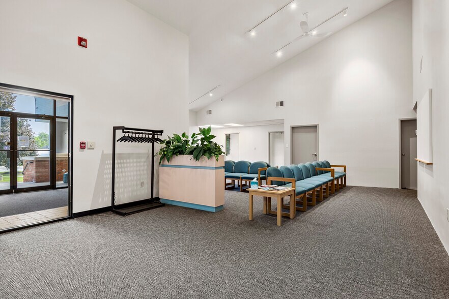 More Photos Of 2 Chelsea Pl, Clifton Park Medical For Sale