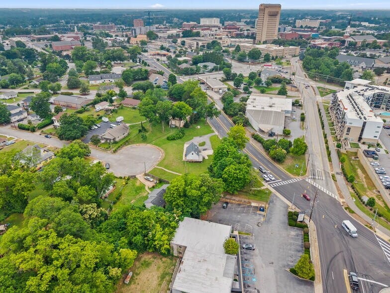 More Photos Of 275 E Henry St, Spartanburg Office Residential For Sale