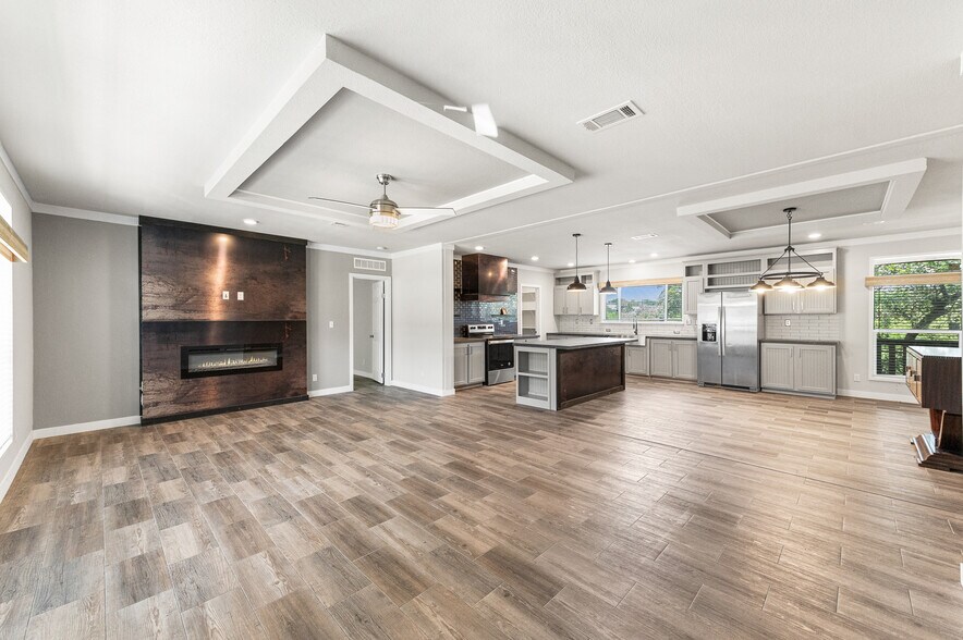 More Photos Of 9130 Rebecca Creek Rd, Spring Branch Specialty For Sale