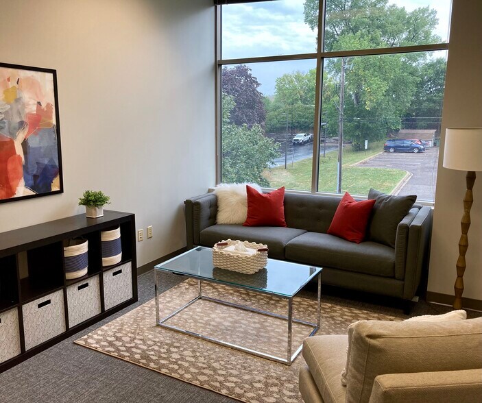 More Photos Of 4800 Olson Memorial Hwy, Golden Valley Office For Lease