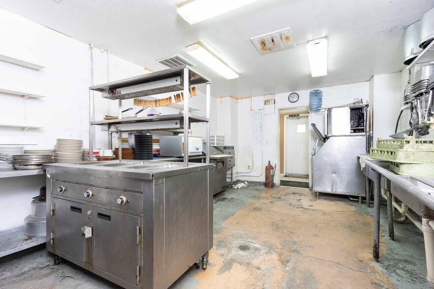 More Photos Of , Live Oak Unknown For Sale