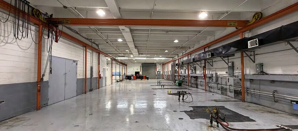 More Photos Of 2050 Sunnydale Blvd W, Clearwater Manufacturing For Sale