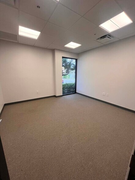 More Photos Of 3400 NW 27th Ave, Pompano Beach Light Distribution For Lease