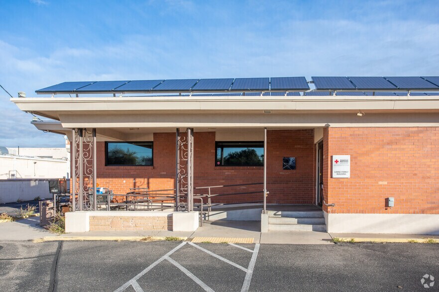 More Photos Of 2916 E Broadway Blvd, Tucson Office For Lease