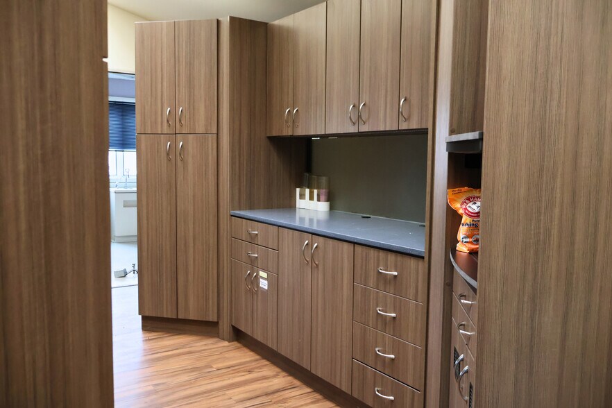 More Photos Of 1108 E Chocolate Ave, Hershey Medical For Sale