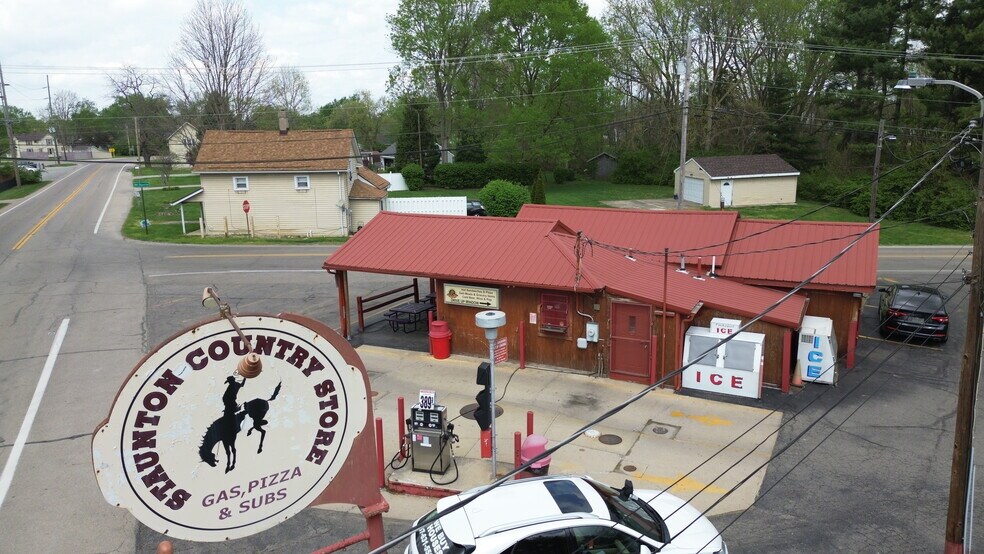 More Photos Of 17 OH-202, Troy Convenience Store For Sale
