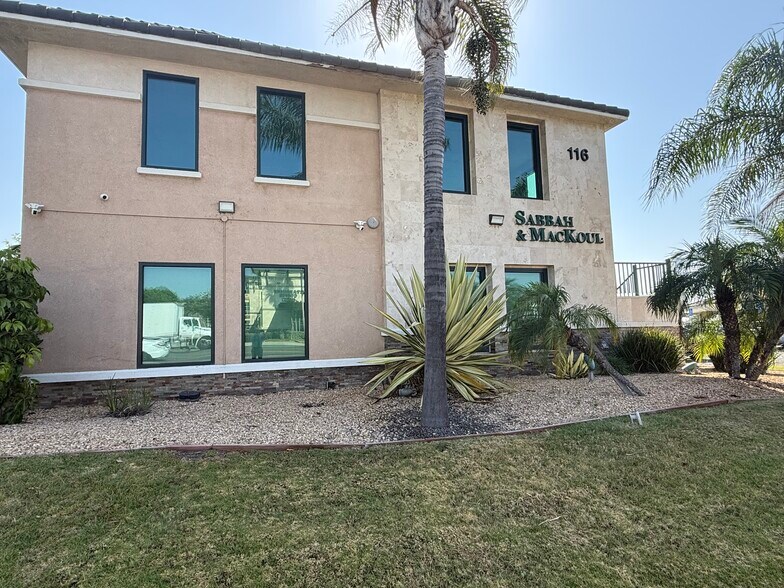 More Photos Of 116 N Vineyard Ave, Ontario Office For Lease