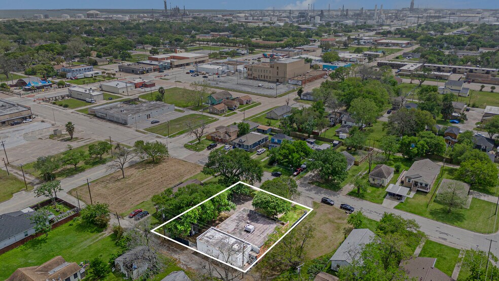 More Photos Of 714 7th Ave N, Texas City Office Residential For Sale