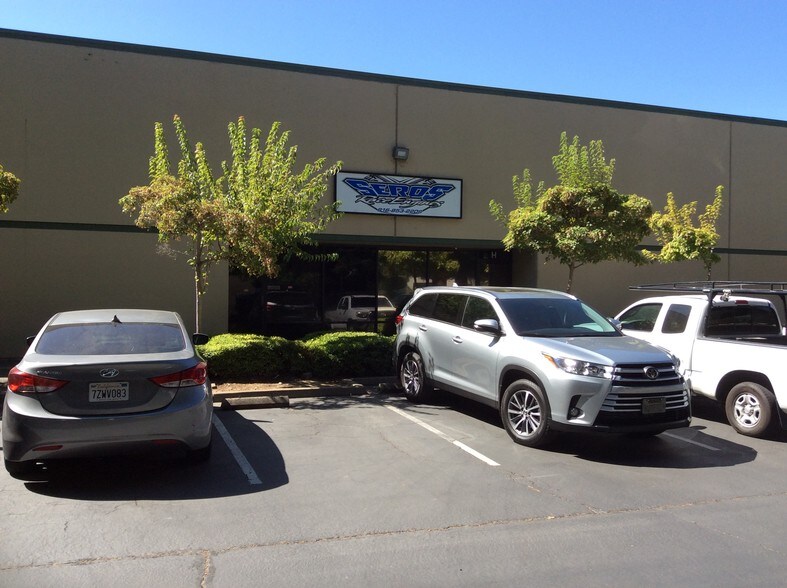 More Photos Of 3250 Monier Cir, Rancho Cordova Manufacturing For Lease