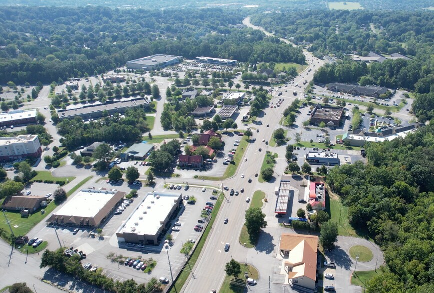 More Photos Of 609 N Campbell Station Rd, Knoxville Fast Food For Sale