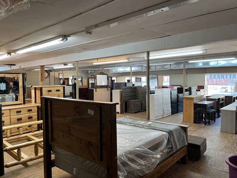 More Photos Of 1103 E Main St, Philadelphia Storefront For Sale