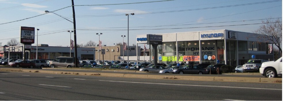 More Photos Of 4601 Saint Barnabas Rd, Marlow Heights Auto Dealership For Lease
