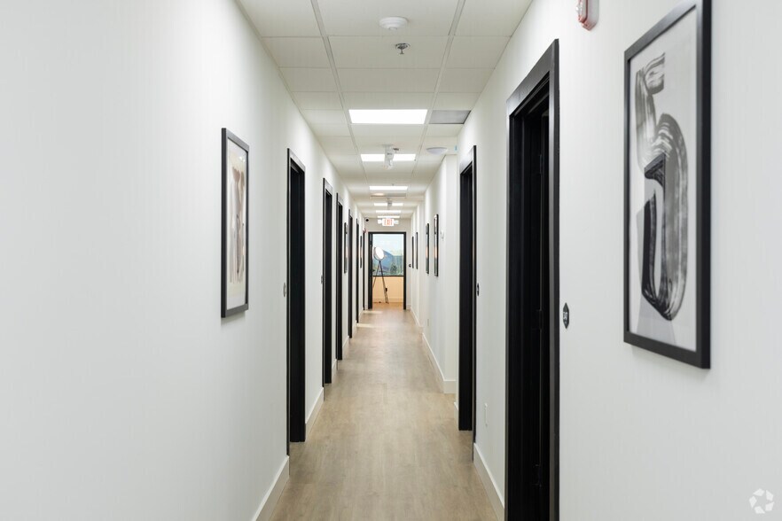 More Photos Of 6698 68th Ave N, Pinellas Park Coworking Space