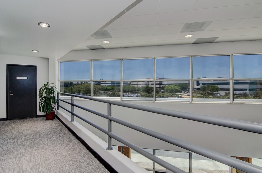 More Photos Of 1 Corporate Park, Irvine Office For Lease
