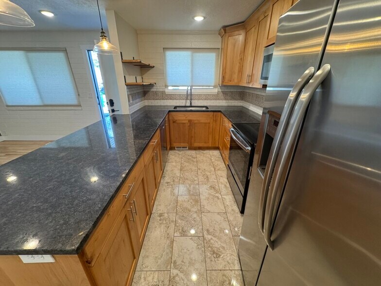 More Photos Of 245 S 800 E, Salt Lake City Apartments For Sale