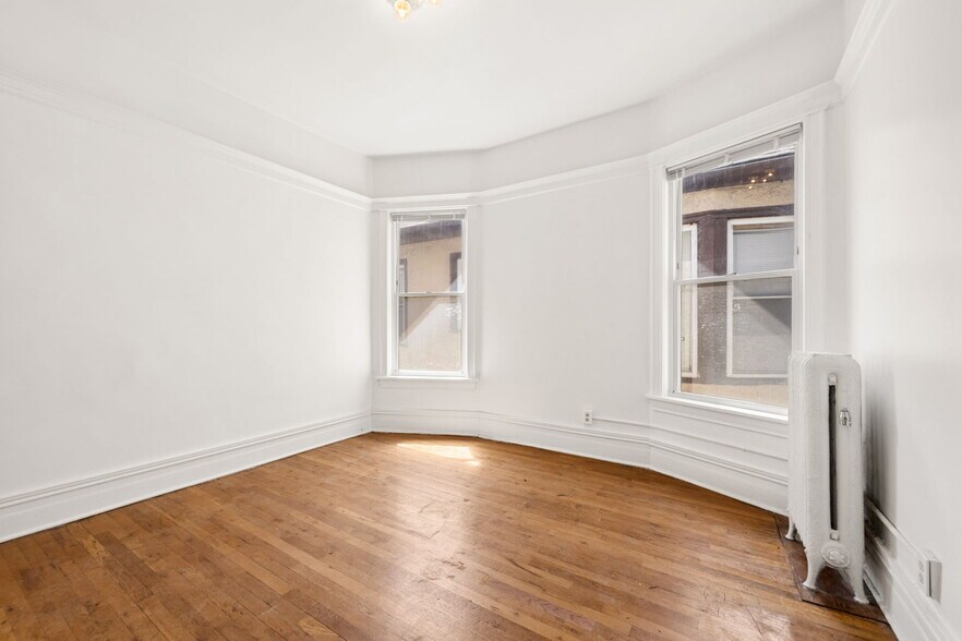 More Photos Of 934 Ashland Ave, Saint Paul Multifamily For Sale