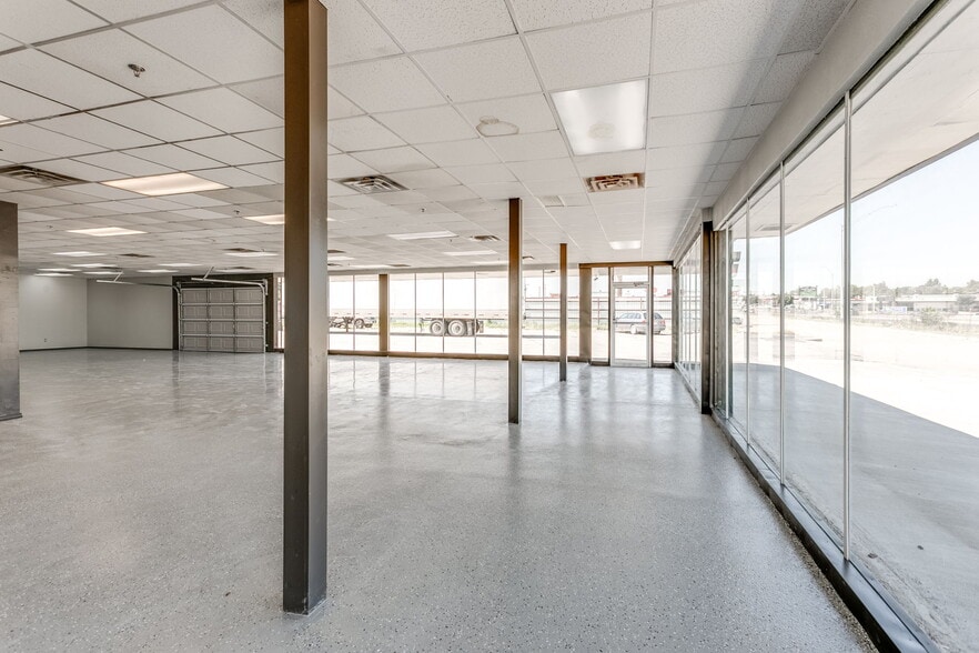 More Photos Of 3500 NW 39th St, Oklahoma City Office For Sale