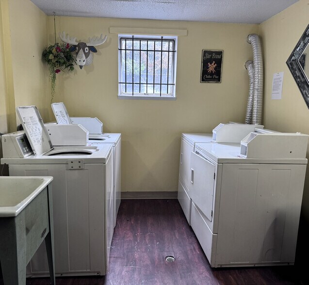 More Photos Of 610 Blackford St, New Westminster Apartments For Sale