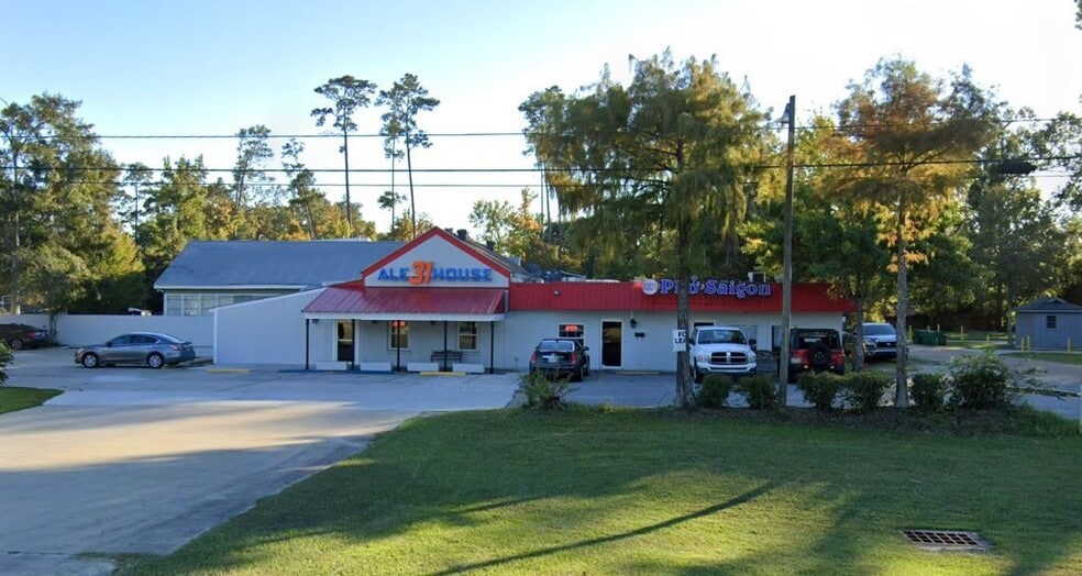 Primary Photo Of 2890 E Causeway Approch, Mandeville Restaurant For Sale