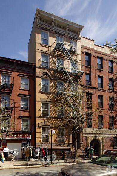 More Photos Of 197 E Seventh St, New York Apartments For Lease