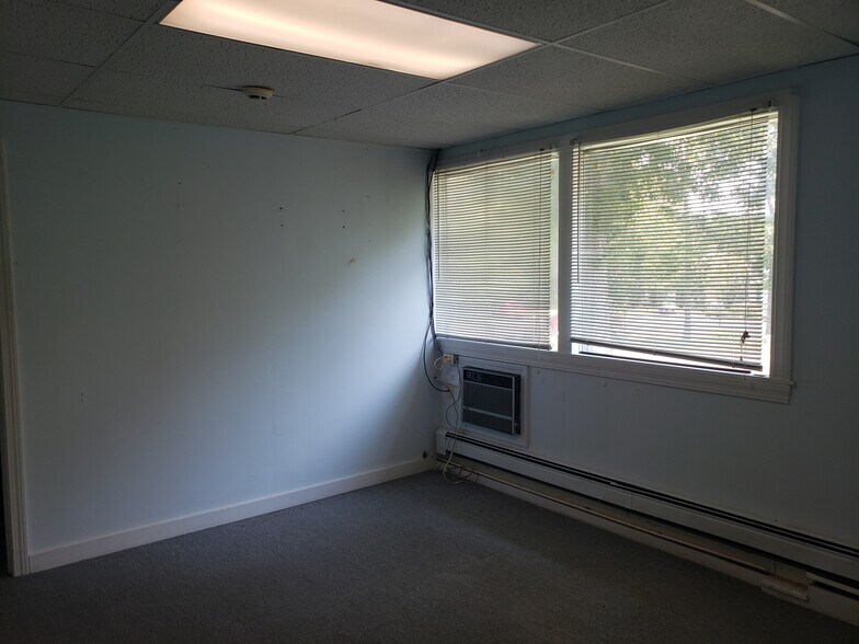 More Photos Of 348 Hokum Rock Rd, South Dennis Warehouse For Sale