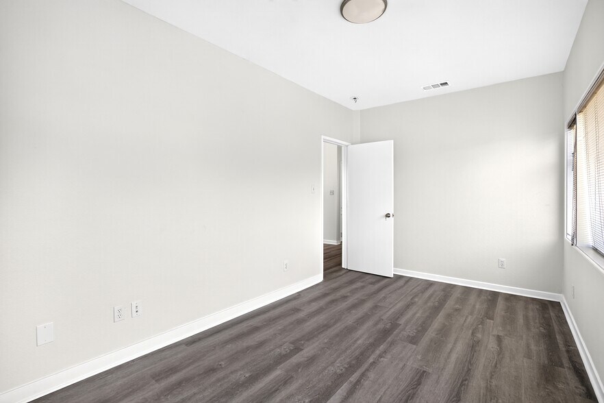 More Photos Of 2520 Milvia St, Berkeley Medical For Sale