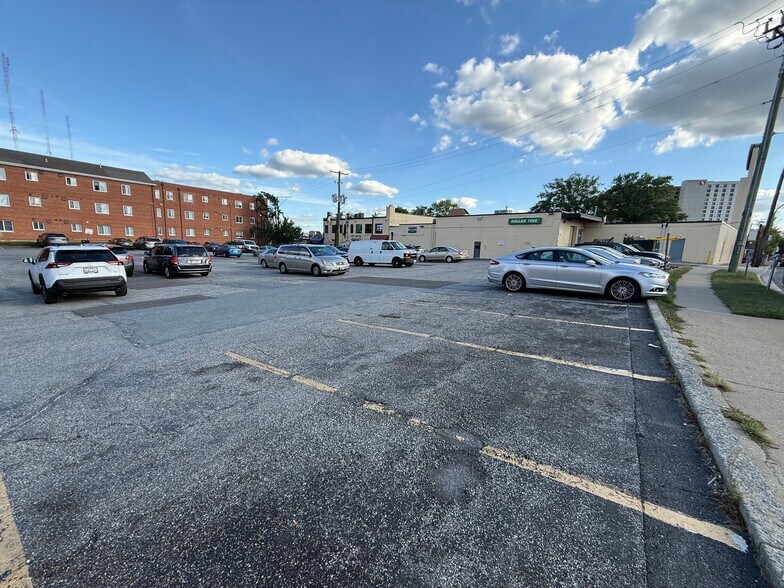 More Photos Of 2211-2321 University Blvd W, Silver Spring Freestanding For Lease