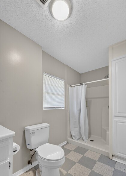 More Photos Of 505 Bub Hayner Rd, Karnack Apartments For Sale