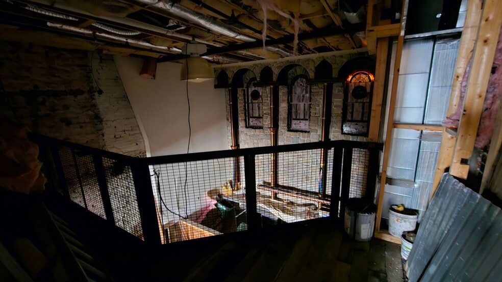 More Photos Of 2102 18th St NW, Washington Office For Lease