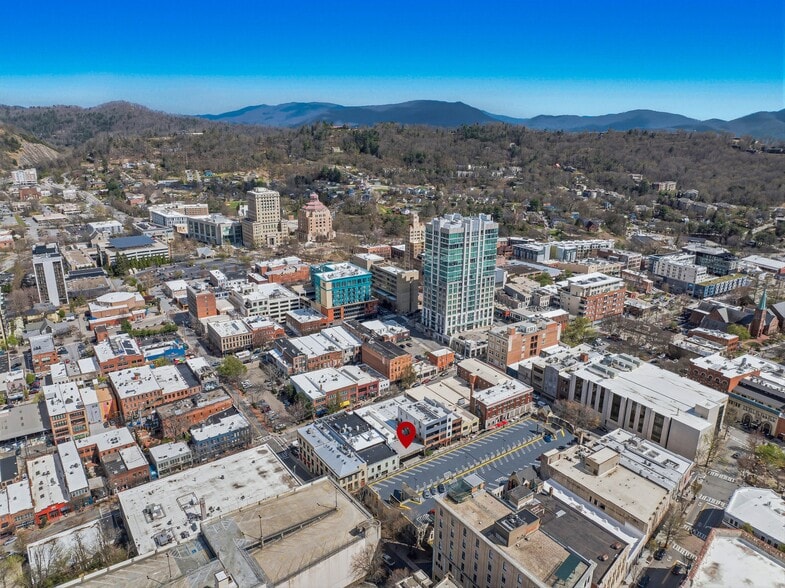 More Photos Of 19 Rankin Ave, Asheville Loft Creative Space For Sale