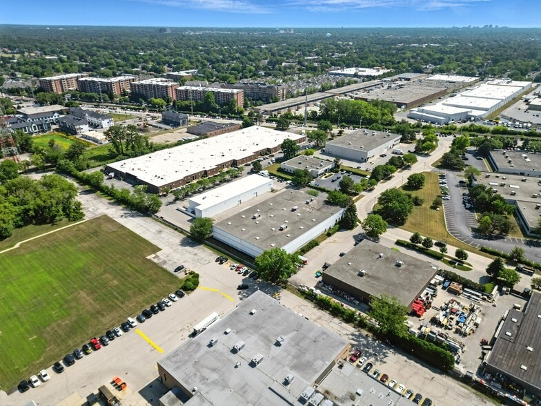 More Photos Of 8130 River Dr, Morton Grove Warehouse For Sale