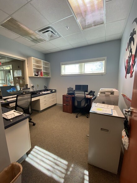 More Photos Of 85 Springview Ln, Summerville Medical For Lease