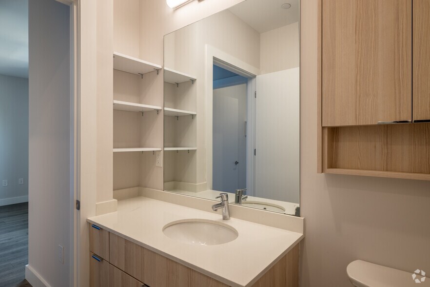 More Photos Of 81 Monroe St, Rahway Apartments For Lease