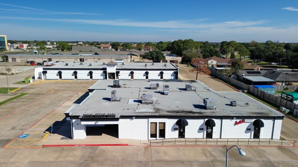 More Photos Of 8700 9th Ave, Port Arthur Office Residential For Lease