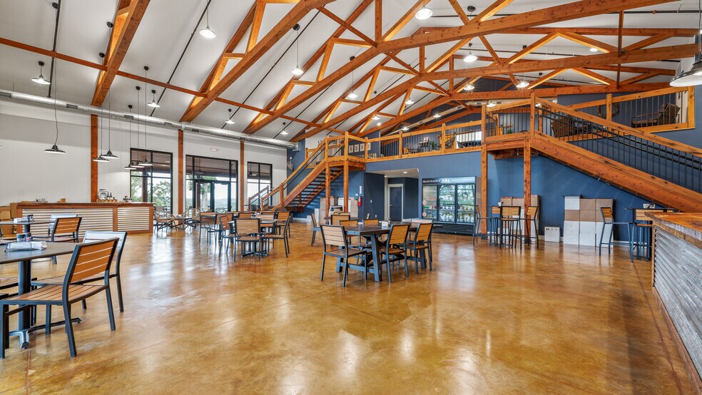 More Photos Of 100 Grand Vintners Lane, Lake Ozark Winery Vineyard For Sale