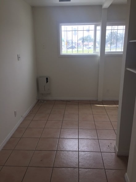 More Photos Of 12331-12333 W Washington Blvd, Los Angeles General Retail For Lease