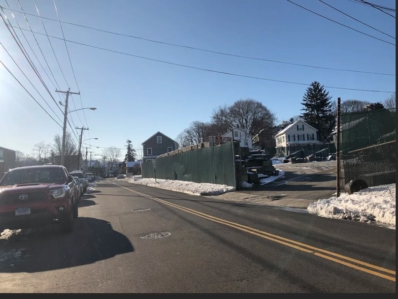 More Photos Of 122 S Main St, Norwalk Apartments For Sale