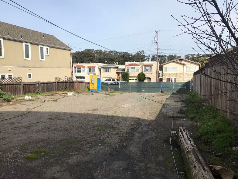 More Photos Of 744 El Camino Real, South San Francisco Restaurant For Lease