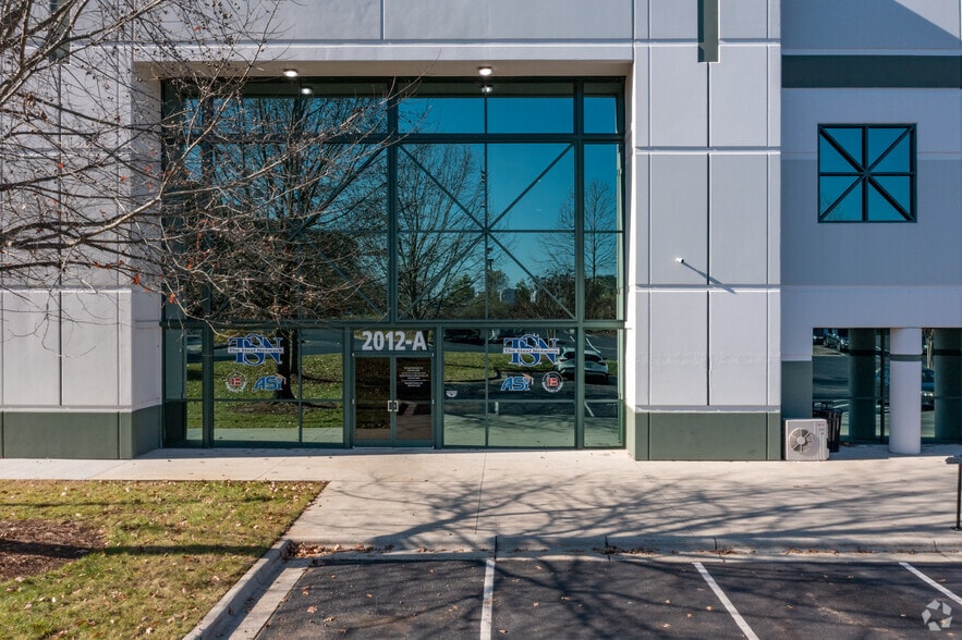 More Photos Of 2012 TW Alexander Dr, Durham Distribution For Lease