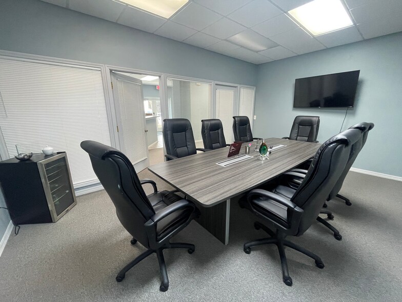 More Photos Of 222 2nd St N, Saint Petersburg Office For Lease