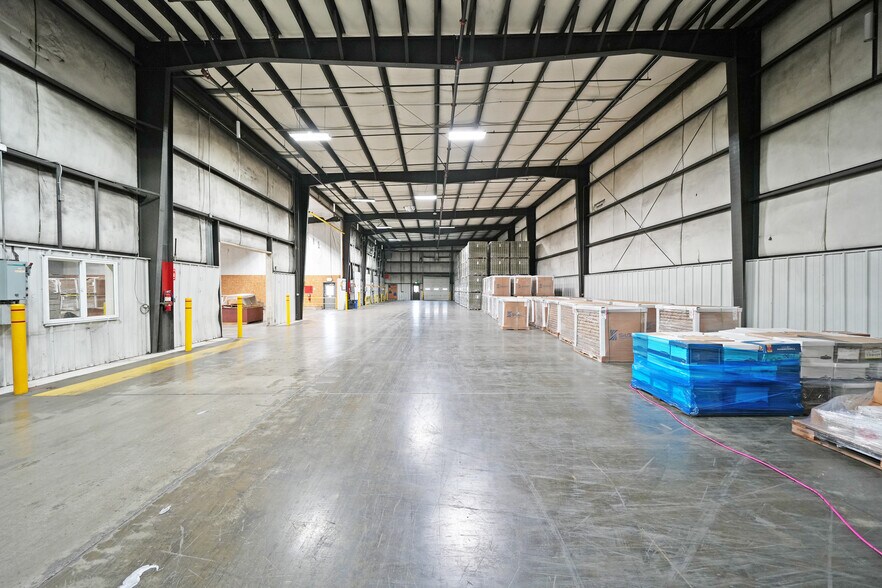 More Photos Of 45 E 3rd Ave, Toppenish Manufacturing For Sale