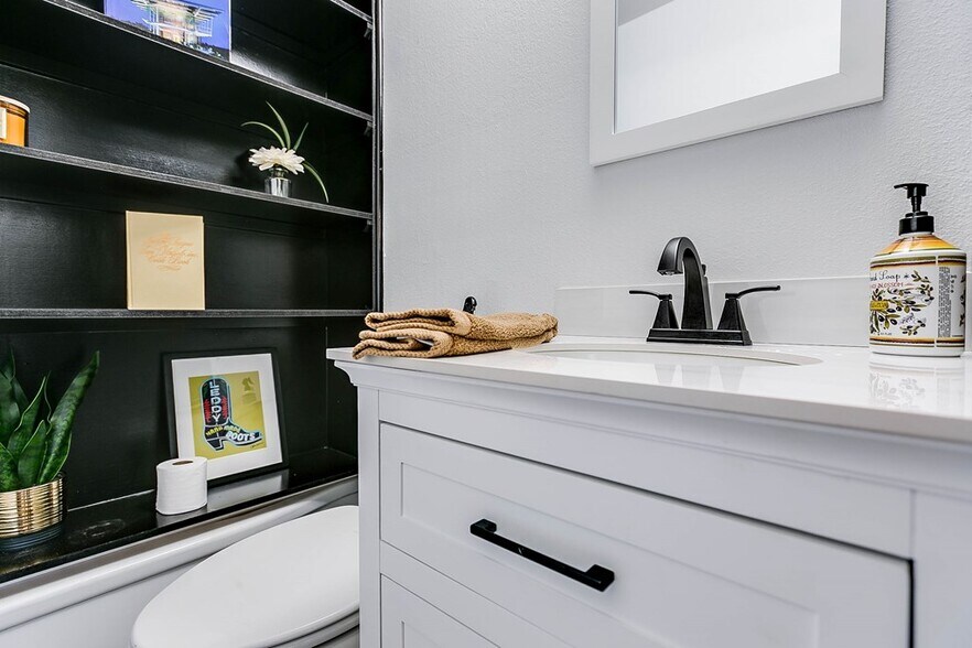 More Photos Of 2307 W Harris Ave, San Angelo Office Residential For Sale