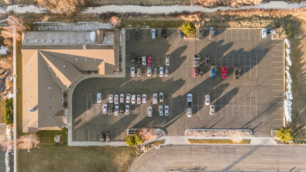 More Photos Of 346 Grand Loop, Rexburg Office For Lease