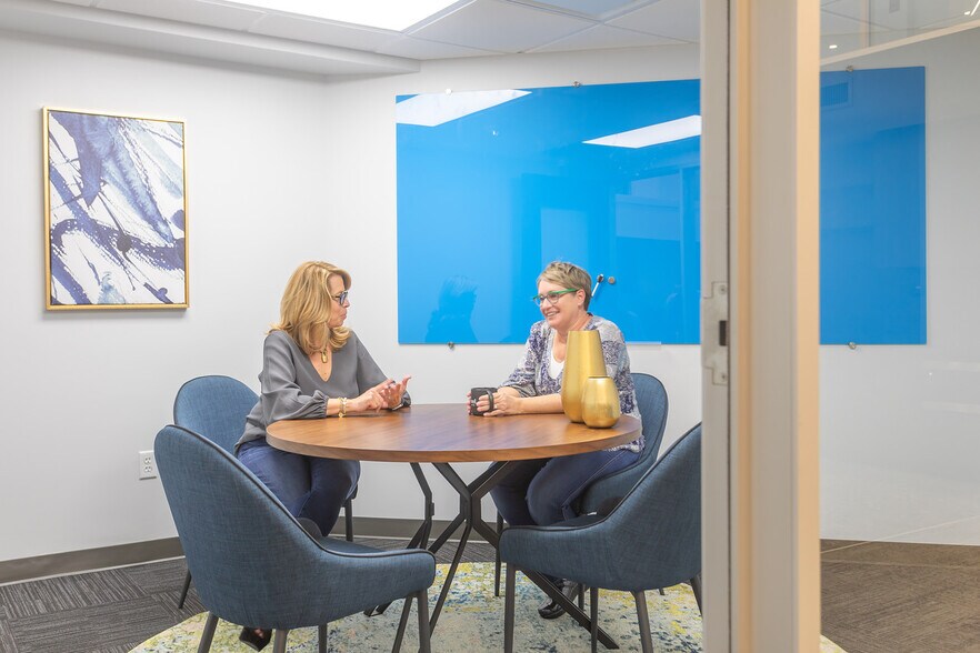 More Photos Of 333 3rd Ave N, Saint Petersburg Coworking Space